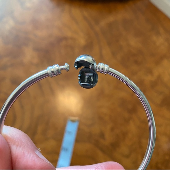 Pandora Moments retired silver bangle bracelet - Picture 5 of 5